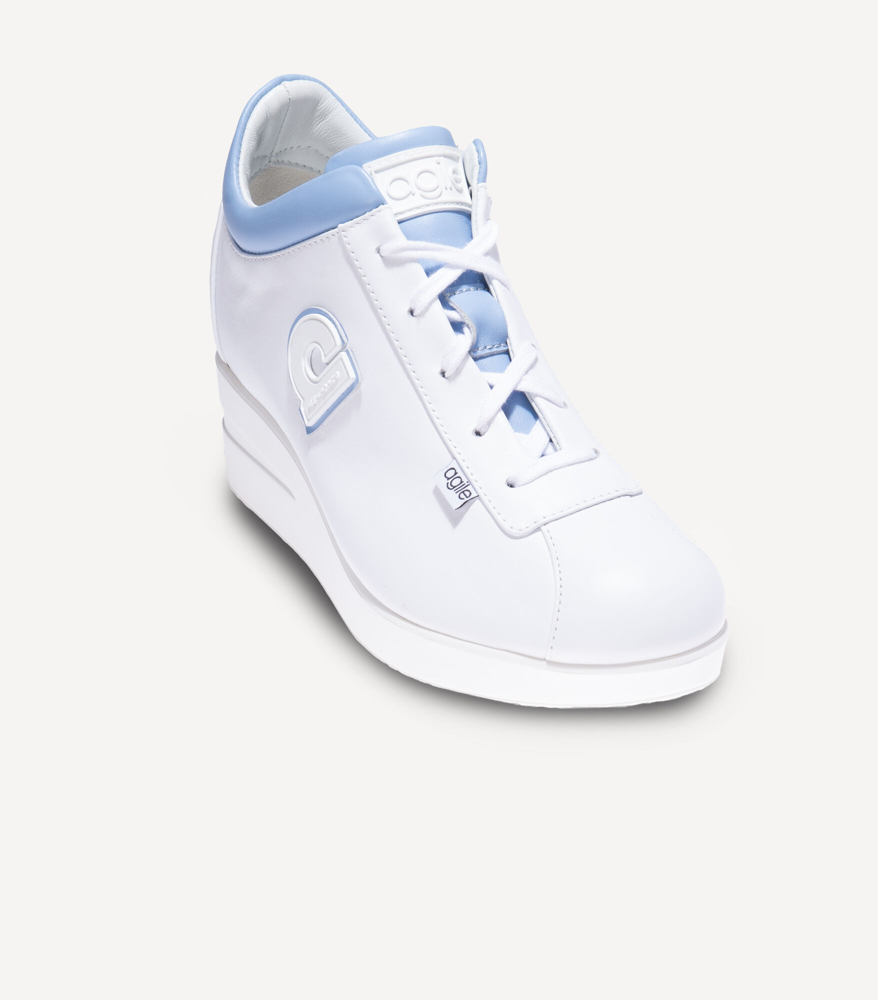Shop Rucoline Jackie 226 A Bardolino White/blue Leather 40 In White-blue